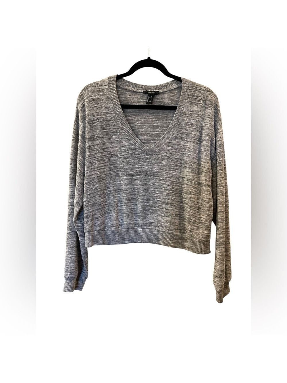 Forever 21 Women’s Cropped Heathered Grey Pullover Sweater V-neck Size: Small